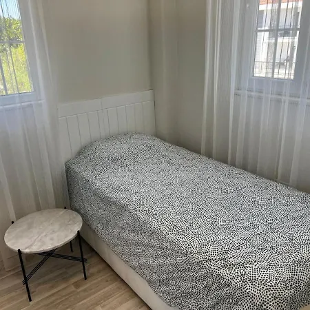 Entire In Residential Compound With Great Location Apartament Side